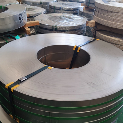 Özelleştirilmiş Paslanmaz Çelik Şerit SS 304 Soğuk Haddelenmiş Metal Kayış Bandı Bobini 2000mm