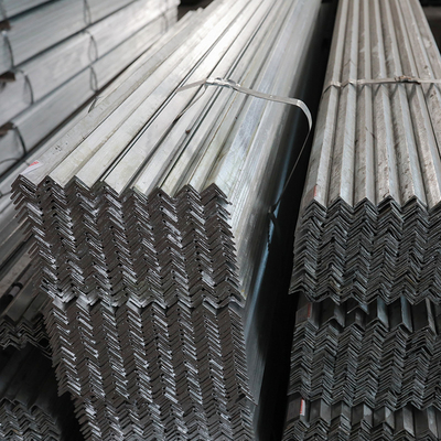 Bina 6mm için Standart Boyut Galvanizli Açılı Çelik Eşit GI Açılı Demir